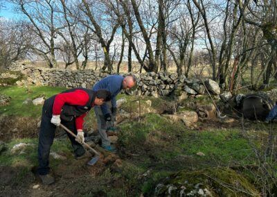 Hacenderas en Torrecaballeros para el mantenimiento y recuperación de caceras