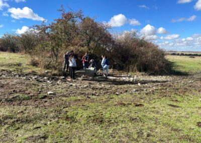 Hacenderas en Torrecaballeros para plantación de islas de biodiversidad